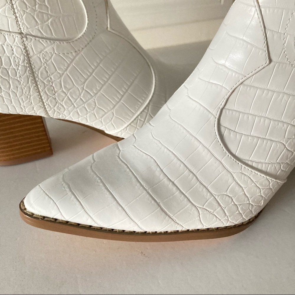 New Free People Coconuts By Matisse Vegan Daley Ankle Boot in White Sz 8.5 - Picture 5 of 8